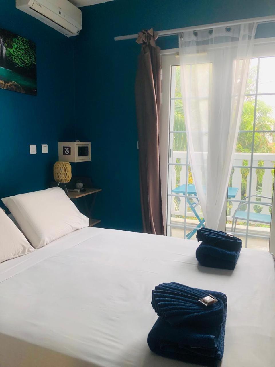 Lindsey Hotel Saint Pierre Exterior foto